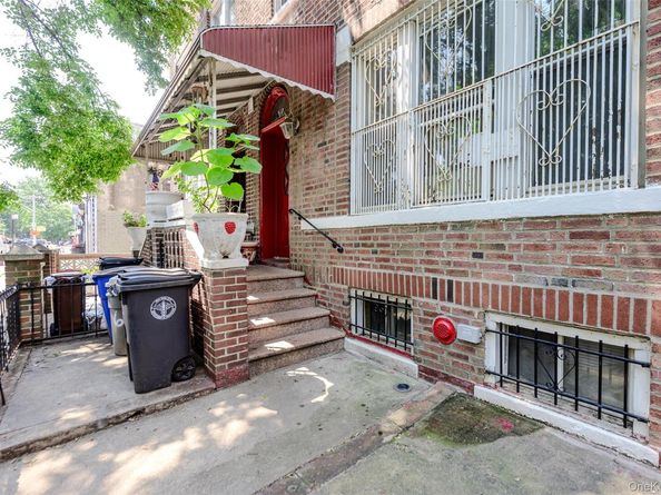 618 E 2nd Street, Brooklyn NY 11218