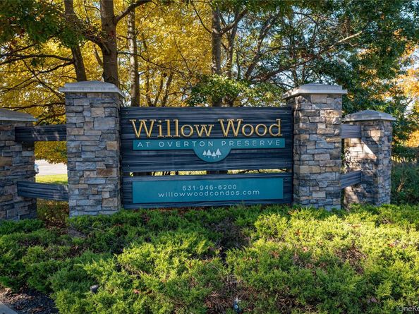 11 Willow Terrace, Coram NY 11727