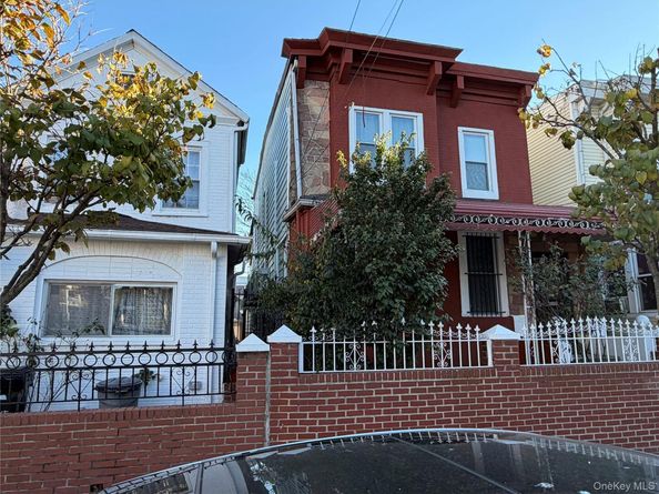 102-08 39th Avenue, Corona NY 11368