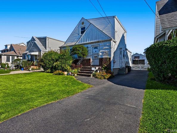 25 Poplar Street, West Hempstead NY 11552