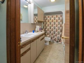2080 Seamans Neck Road, Seaford NY 11783