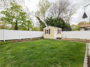 2080 Seamans Neck Road, Seaford NY 11783