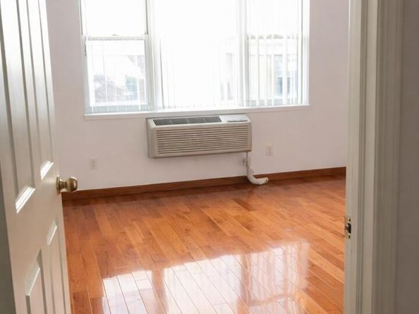 37-40 103rd S1A, Corona NY 11368