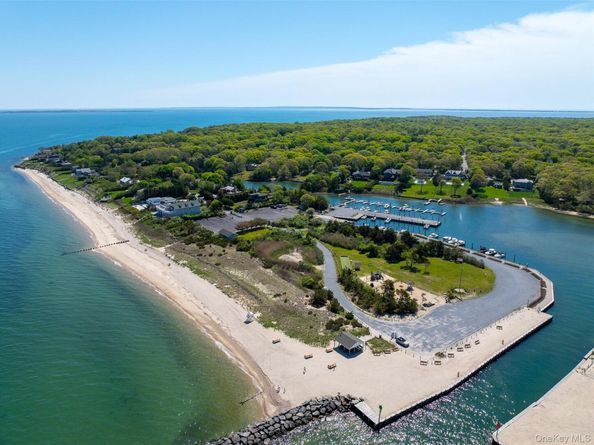 95 Tyrone Drive, East Hampton NY 11937
