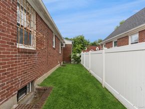 6 Jasper Street, Valley Stream NY 11580