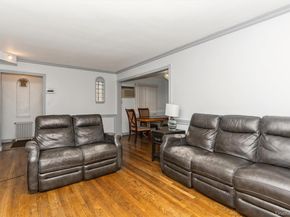 6 Jasper Street, Valley Stream NY 11580