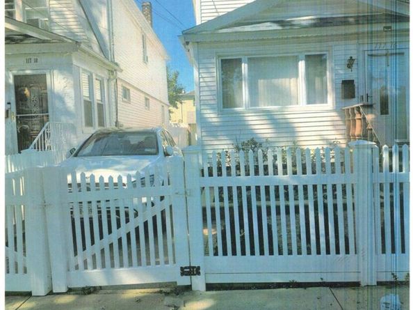117-16 SE 199 Street SE, Saint Albans NY 11412
