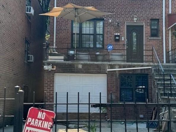 2315 wallace Avenue, Bronx NY 10467