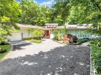 5 Deerfield Lane