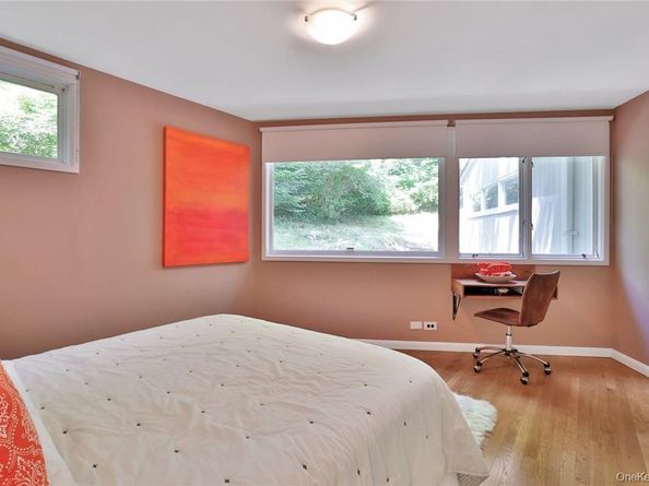 5 Deerfield Lane, Mamaroneck NY 10543