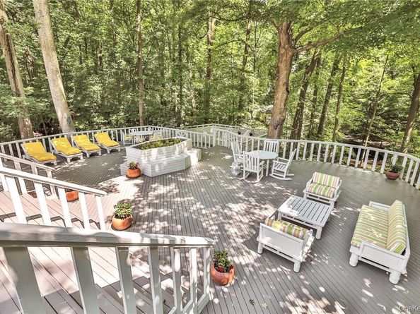 5 Deerfield Lane, Mamaroneck NY 10543