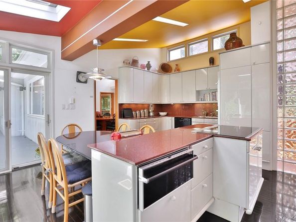 5 Deerfield Lane, Mamaroneck NY 10543