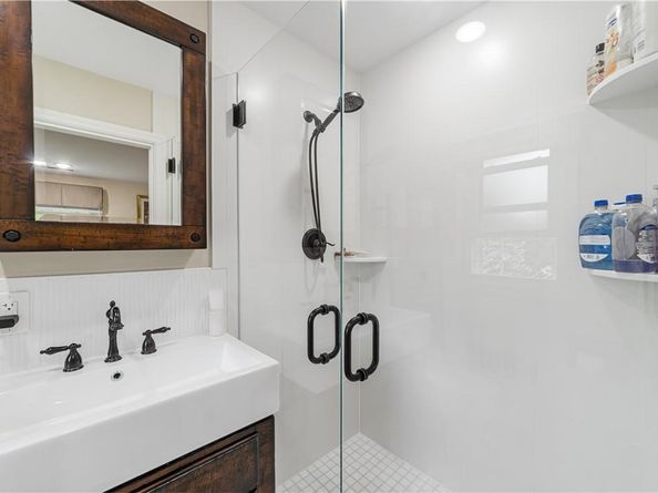 19 Halsey Place, Valhalla NY 10595