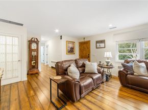 19 Halsey Place, Valhalla NY 10595