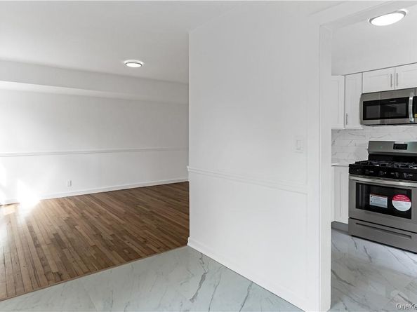 737 Tuckahoe Road 21, Yonkers NY 10710