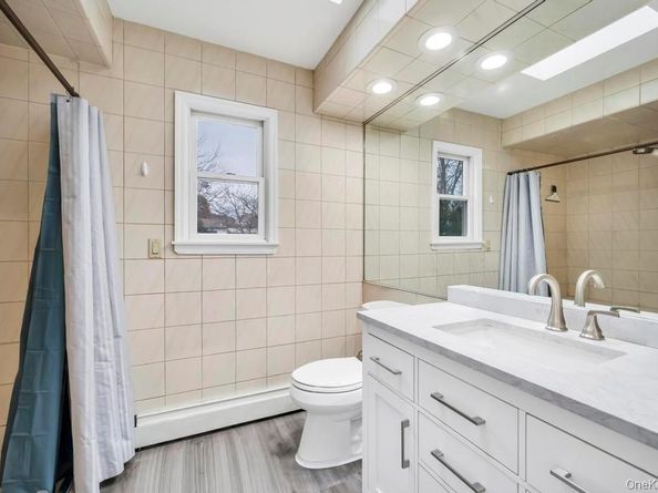 9 Kimberly Avenue Avenue, Farmingville NY 11738