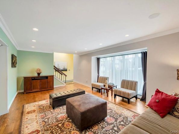 9 Kimberly Avenue Avenue, Farmingville NY 11738