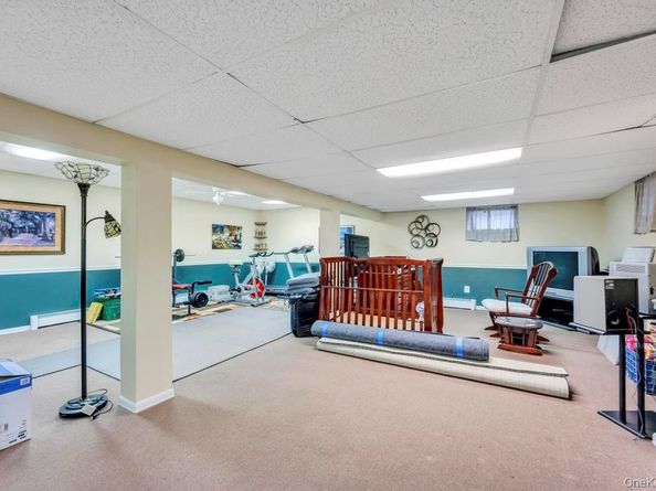 9 Kimberly Avenue Avenue, Farmingville NY 11738