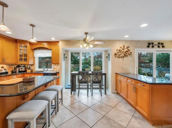 9 Kimberly Avenue Avenue, Farmingville NY 11738