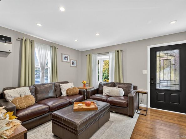 62 McCouns Lane, Oyster Bay NY 11771