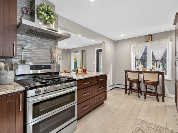 62 McCouns Lane, Oyster Bay NY 11771