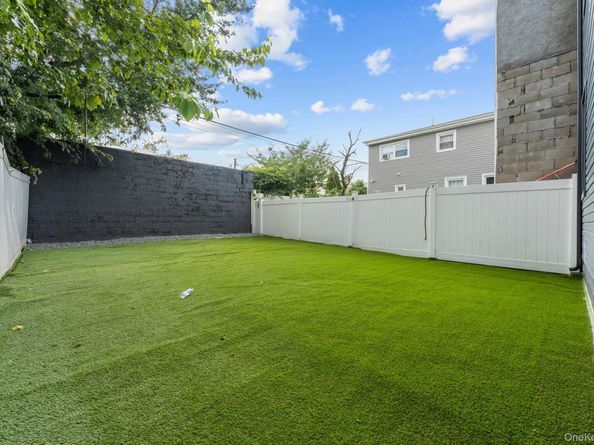 196 Shepherd Avenue, Brooklyn NY 11208