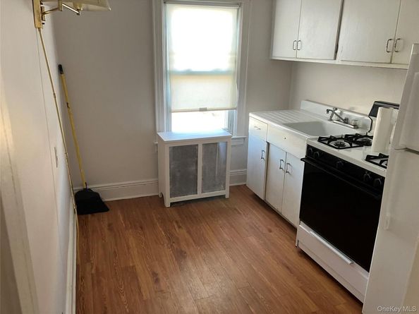 24302 Superior, Floral Park NY 11001