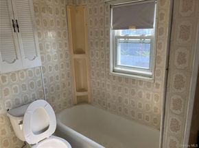 24302 Superior, Floral Park NY 11001