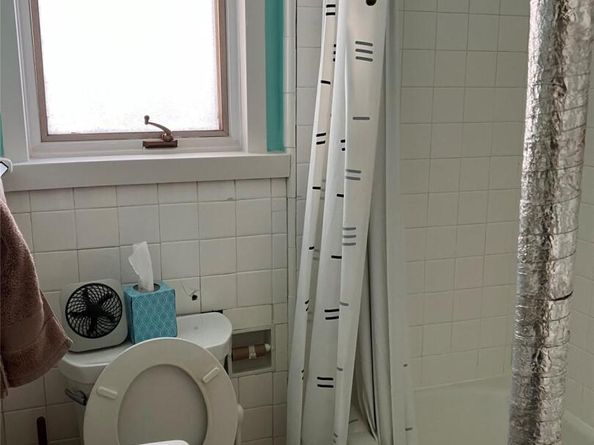 24302 Superior, Floral Park NY 11001