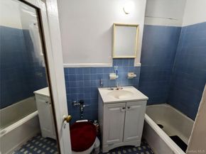 98-76 Queens boulevard 5 N, Rego Park NY 11374