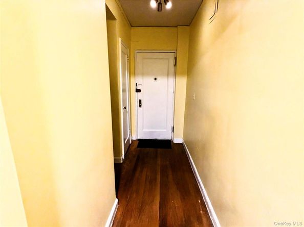 98-76 Queens boulevard 5 N, Rego Park NY 11374