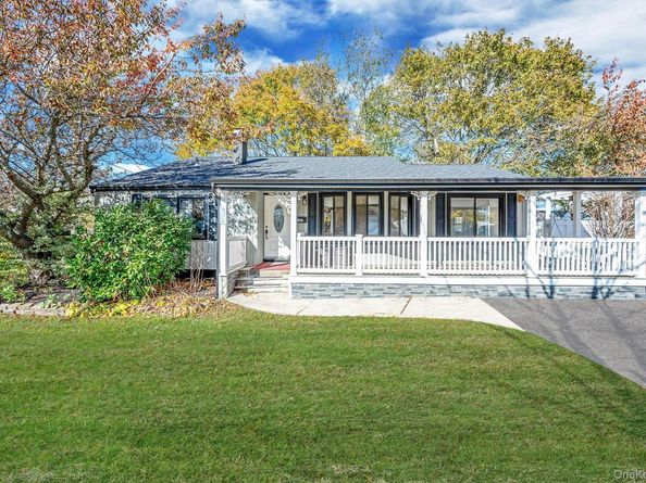 1401 Race Avenue, Medford NY 11763