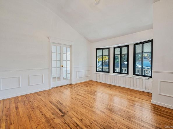 1401 Race Avenue, Medford NY 11763