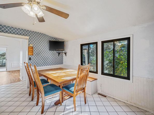 1401 Race Avenue, Medford NY 11763