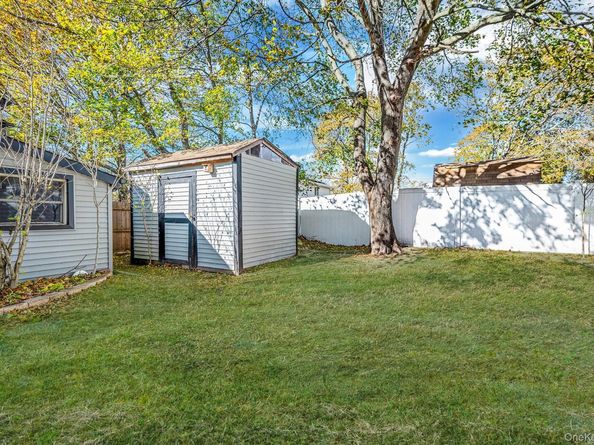 1401 Race Avenue, Medford NY 11763