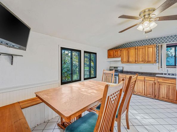 1401 Race Avenue, Medford NY 11763