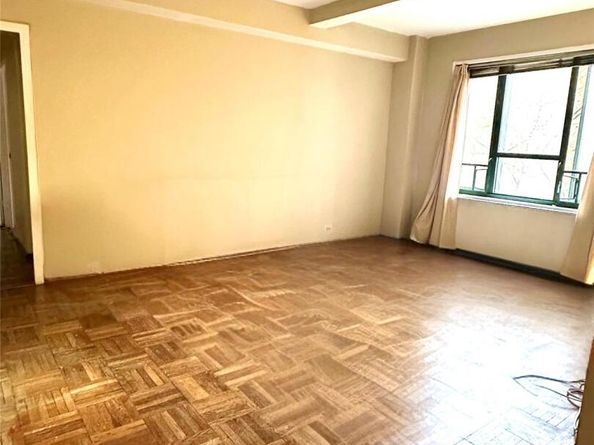 1545 Unionport Road 6B, Bronx NY 10462