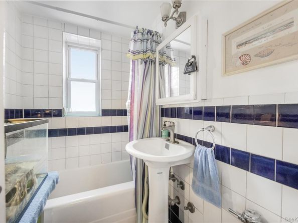 679 Warburton Avenue 1M, Yonkers NY 10701