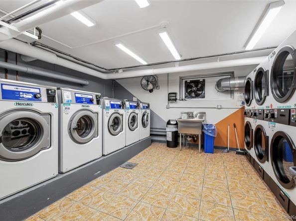 679 Warburton Avenue 1M, Yonkers NY 10701