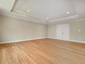 39 Cobalt Lane, Westbury NY 11590