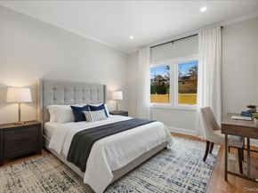 39 Cobalt Lane, Westbury NY 11590