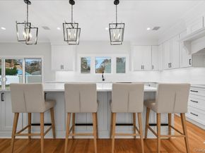 39 Cobalt Lane, Westbury NY 11590