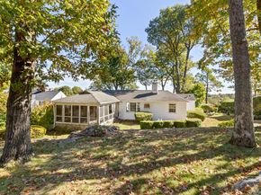 87 Rockledge Road, Bronxville NY 10708