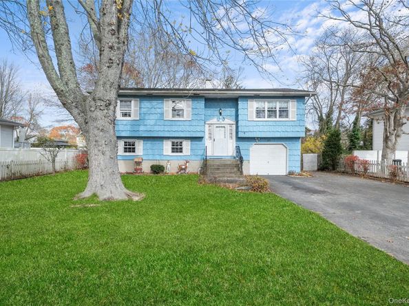 21 Lama Drive, Shirley NY 11967