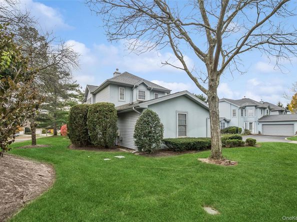 652 Balfour Place, Melville NY 11747