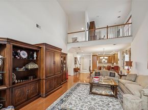 652 Balfour Place, Melville NY 11747