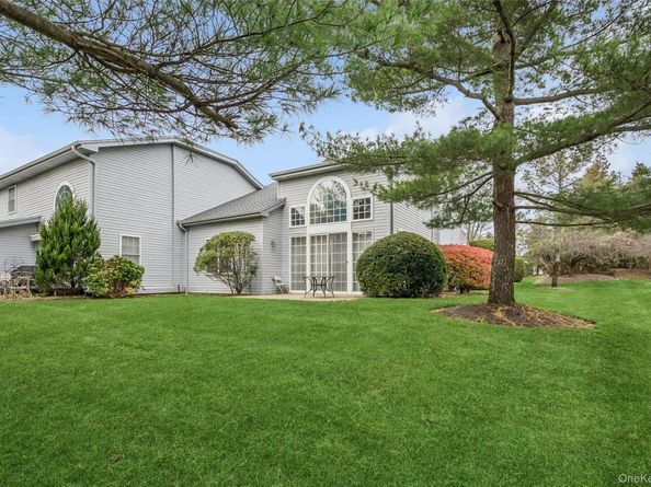 652 Balfour Place, Melville NY 11747