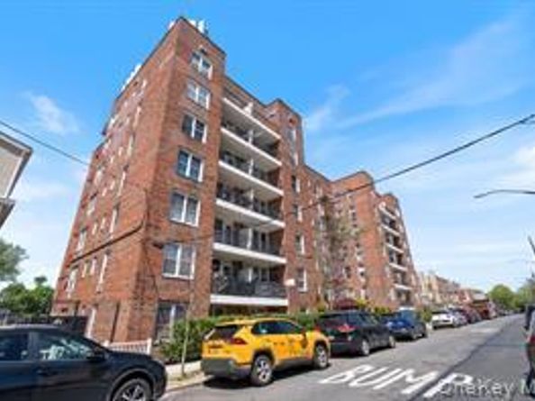 84-70 129 St 6J, Kew Gardens NY 11415