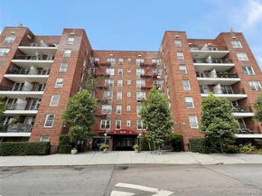 84-70 129 St 6J, Kew Gardens NY 11415