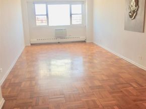 89-00 170 Street 6G, Jamaica Hills NY 11432